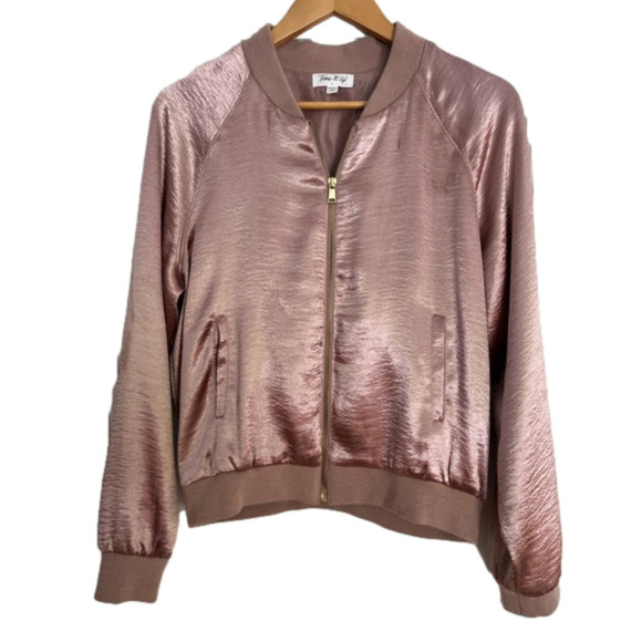 Tone It Up Pink Satin Bomber Jacket. Front Zip. Mob Wife. Palm trees. LARGE - Picture 5 of 16